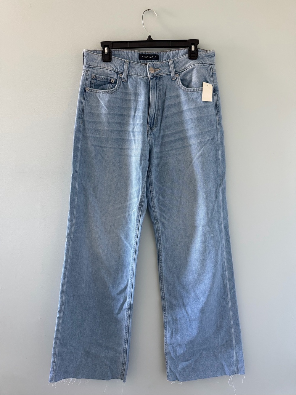 NWT HIGH RISE WIDE LEG JEAN